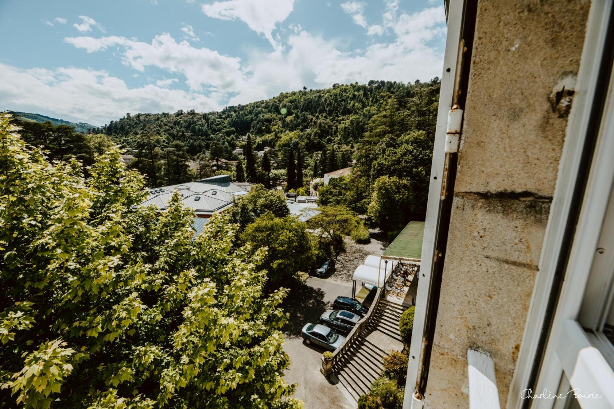 Grand Hotel Des Bains Vals-les-Bains Exterior photo